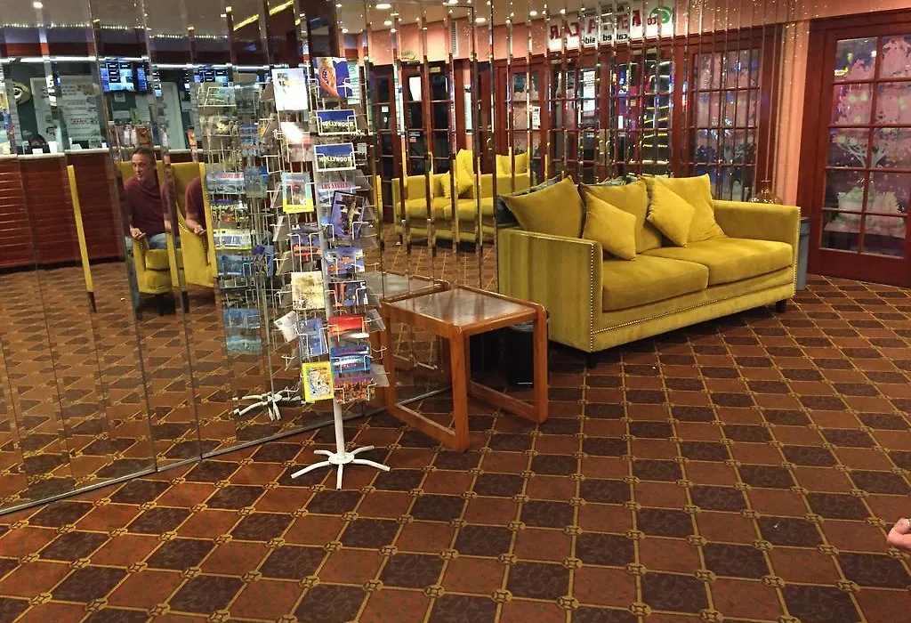Tradewinds Airport Hotel-1