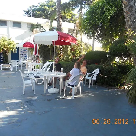 Tradewinds Airport Hotel-3